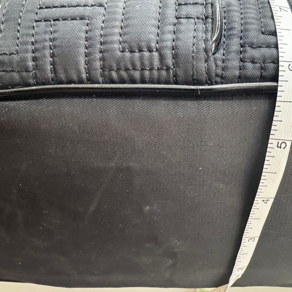 Vera Bradley Black Quilted Shoulder Handbag Tote Hobo Classic Travel - Picture 6 of 10